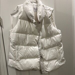 Athleta Cream Quilted Puffer Vest